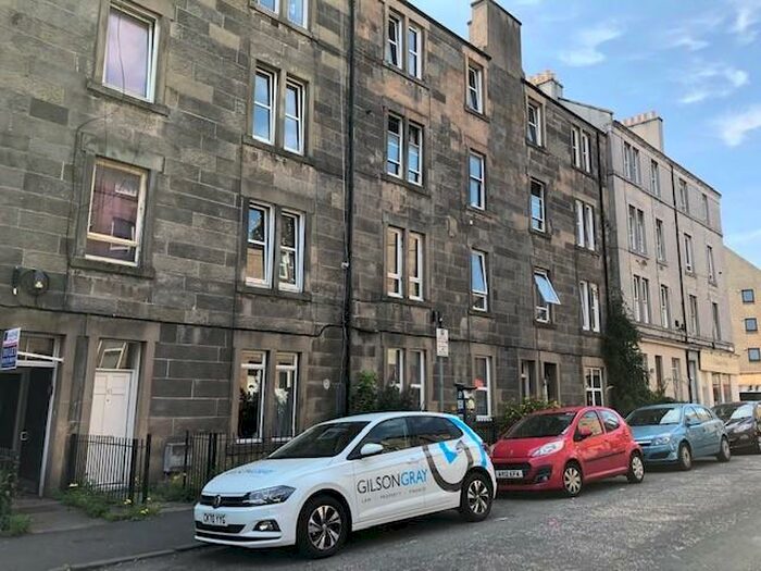 2 Bedroom Flat To Rent In Orwell Place, Haymarket, Edinburgh, EH11