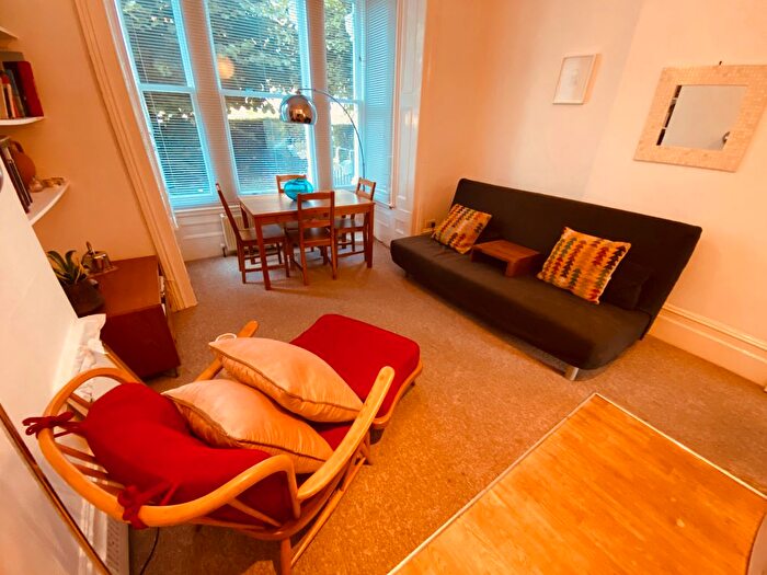 2 Bedroom Flat To Rent In Brecknock Road, Tufnell Park, N19