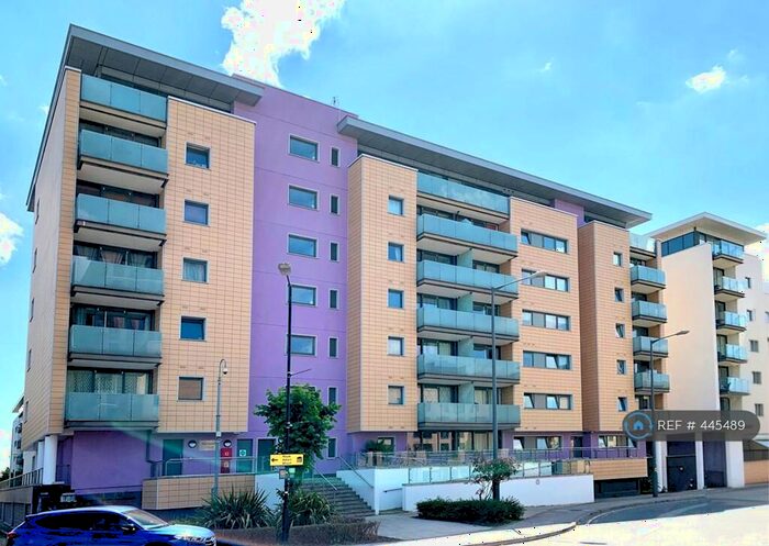 2 Bedroom Flat To Rent In Navigation Court, London, E16