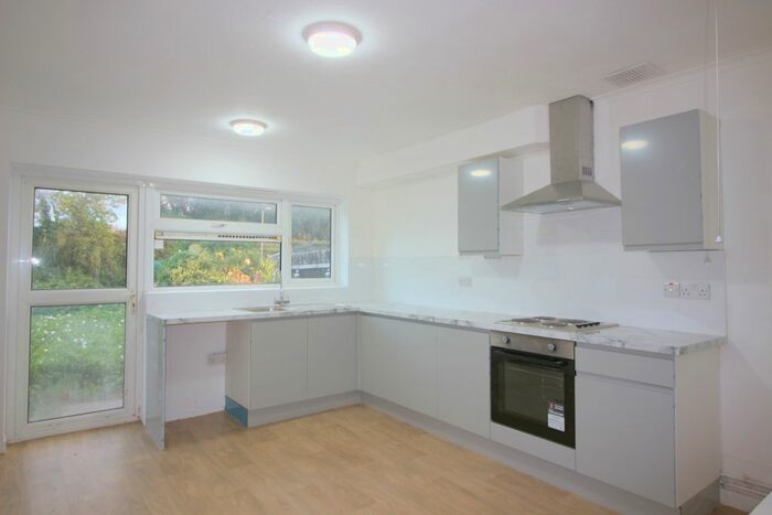 3 Bedroom Terraced House To Rent In Creekside, Rainham, RM13