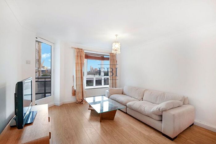2 Bedroom Flat For Sale In Galleons View, Stewart Street, London, E14