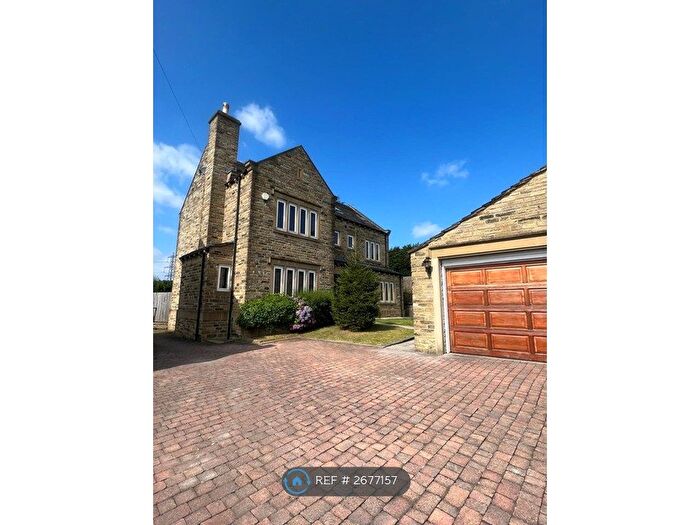 5 Bedroom Detached House To Rent In Halifax Road, Halifax, HX3