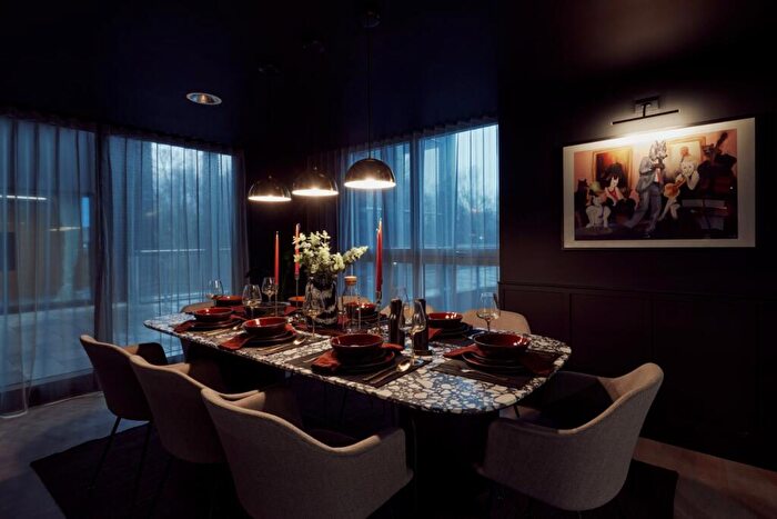 2 Bedroom Flat To Rent In The Junction, Whitehall, Leeds, LS12