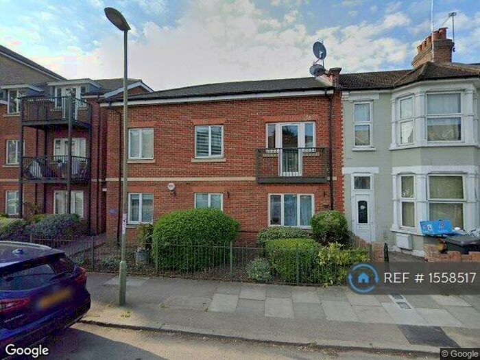 2 Bedroom Flat To Rent In No Connection House, Finchely, N3