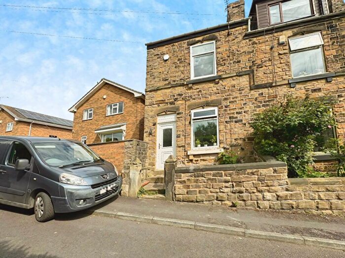 4 Bedroom End Of Terrace House To Rent In Chapel Walk, Rawmarsh, Rotherham, South Yorkshire, S62
