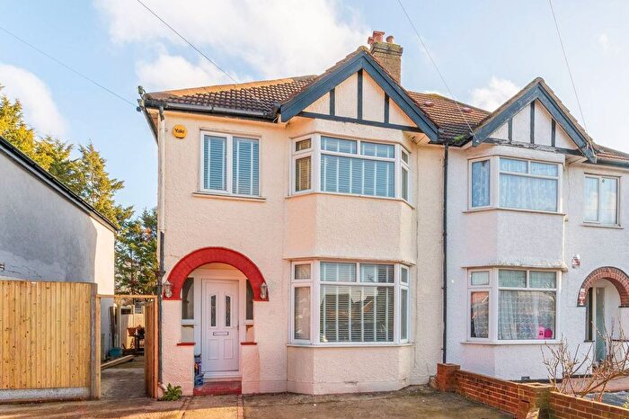 3 Bedroom Semi-detached House To Rent In Sunningdale Road, Sutton, SM1