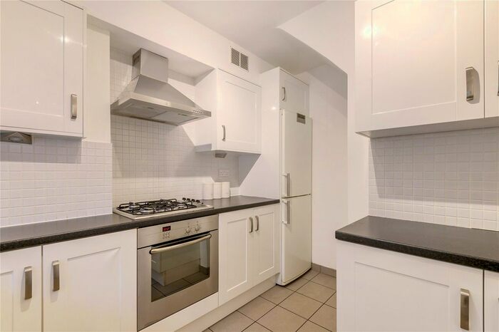 2 Bedroom Maisonette To Rent In St. Peter's Street, London, N1