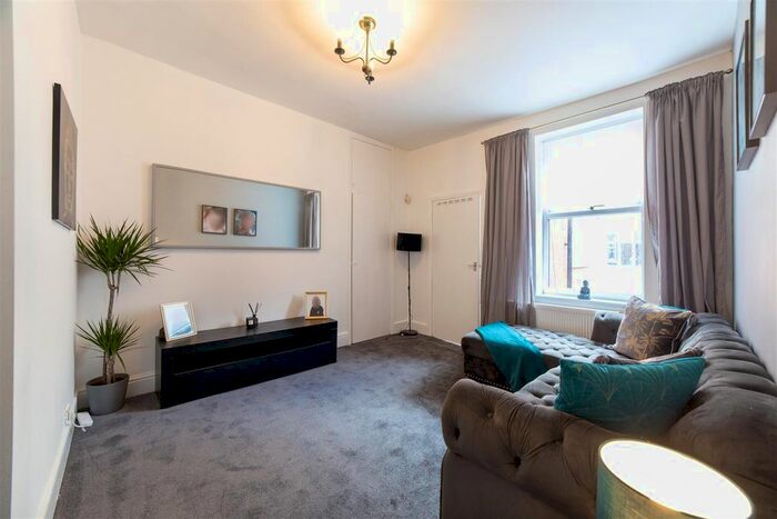 3 Bedroom Flat To Rent In Ancrum Street, Spital Tongues, Newcastle Upon Tyne, NE2