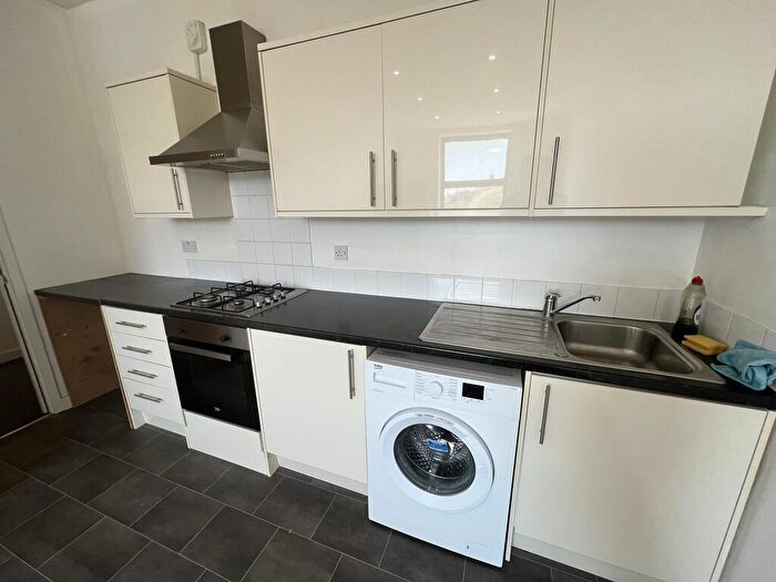 1 Bedroom Apartment To Rent In North Circular Road, London, NW10