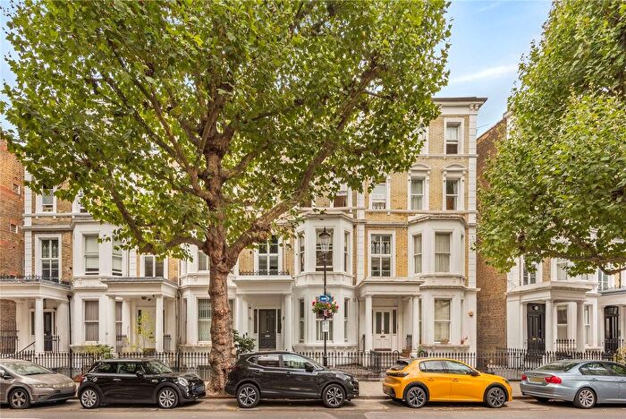 1 Bedroom Flat For Sale In Philbeach Gardens, Earls Court, SW5