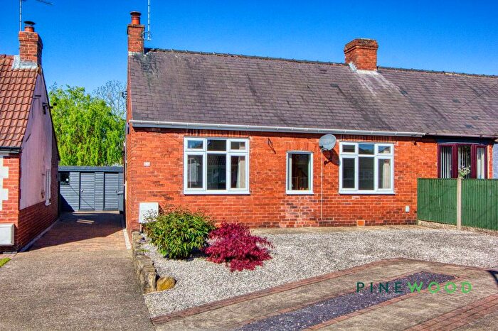 2 Bedroom Semi-Detached Bungalow To Rent In Clifton Avenue, Barlborough, S43