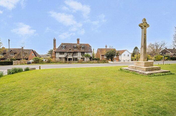 3 Bedroom Property For Sale In High Street, Brenchley, TN12