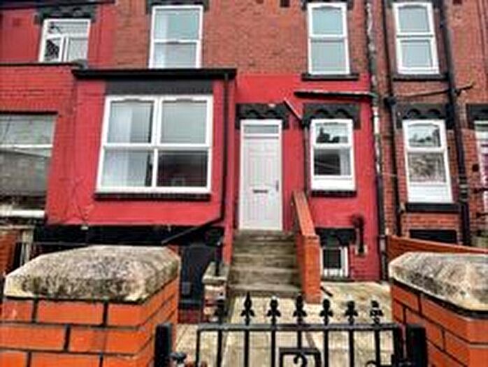 2 Bedroom Terraced House To Rent In St. Hildas Place, Leeds, LS9