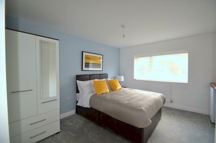 House Of Multiple Occupation To Rent In Murray Walk, Corby, NN18