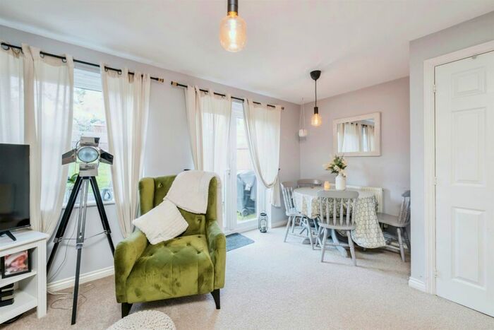 3 Bedroom End Of Terrace House For Sale In Hillside Gardens, Wittering, Peterborough, PE8