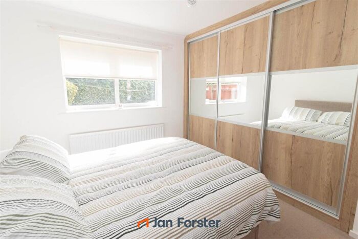 1 Bedroom Bungalow For Sale In Brock Farm Court, North Shields, NE30