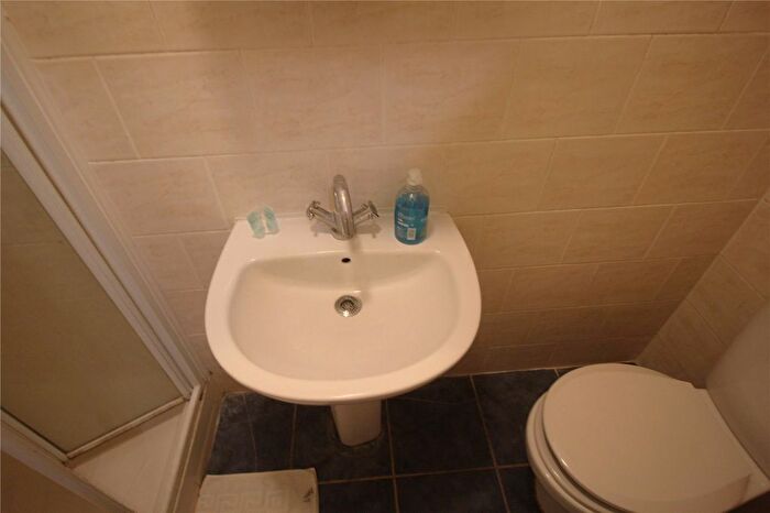 1 Bedroom Flat To Rent In Milton Road, Gravesend, Kent, DA12