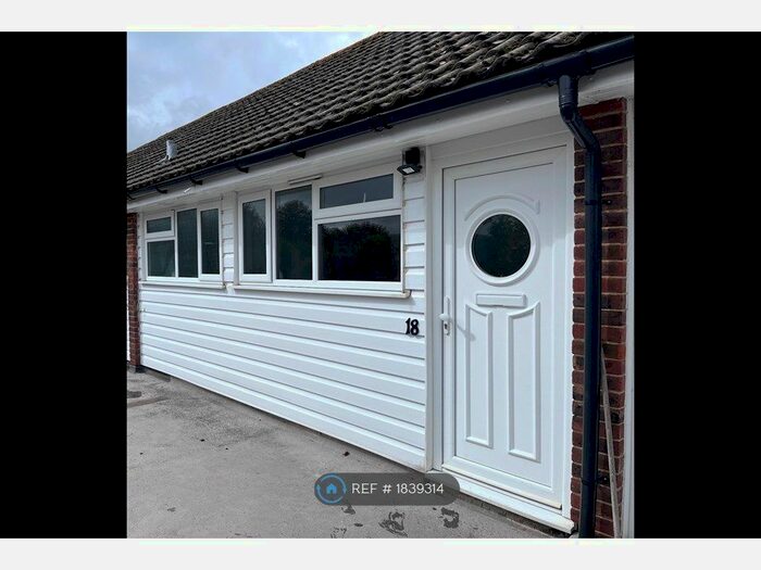 1 Bedroom Flat To Rent In Orion Parade, Hassocks, BN6