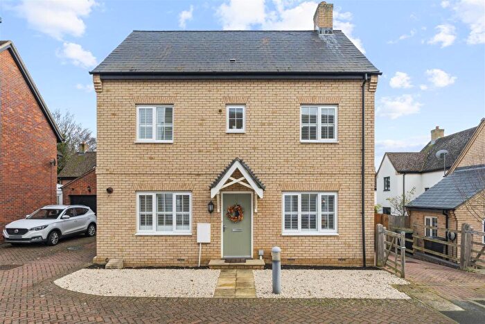4 Bedroom Detached House For Sale In Mander Farm Road, Silsoe, MK45