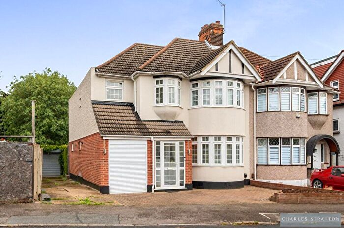 5 Bedroom Semi Detached House For Sale In Belgrave Avenue, Gidea Park, RM2