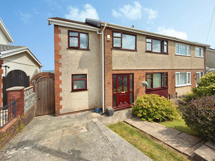 4 Bedroom Semi-Detached House For Sale In Brayley Road, Morriston, Swansea, SA6