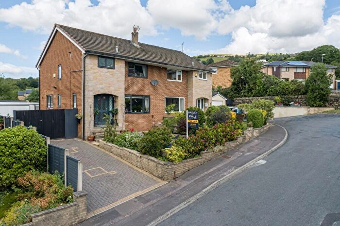 3 Bedroom Semi-Detached House For Sale In Brier Hey Close, Mytholmroyd, Hebden Bridge, HX7
