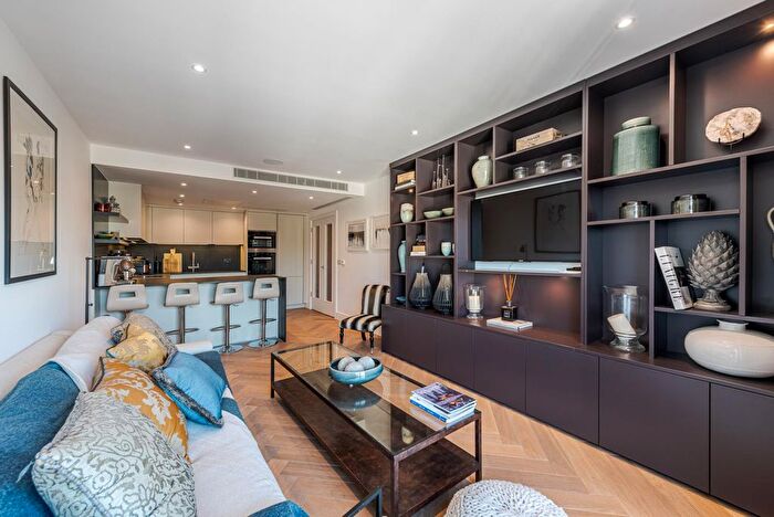 2 Bedroom Flat To Rent In New Kings Road, London, SW6