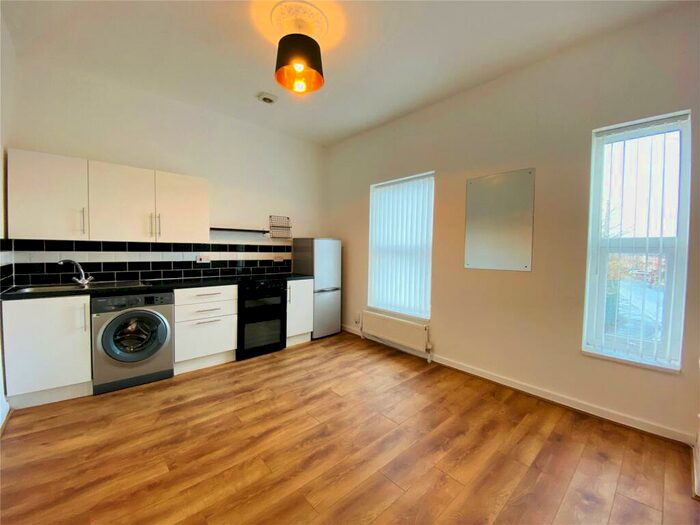 1 Bedroom Flat To Rent In Gorton Road, Reddish, Stockport, SK5