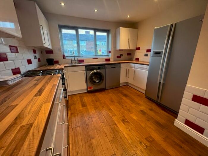 3 Bedroom Property To Rent In Intalbury Avenue, Aylesbury, HP19