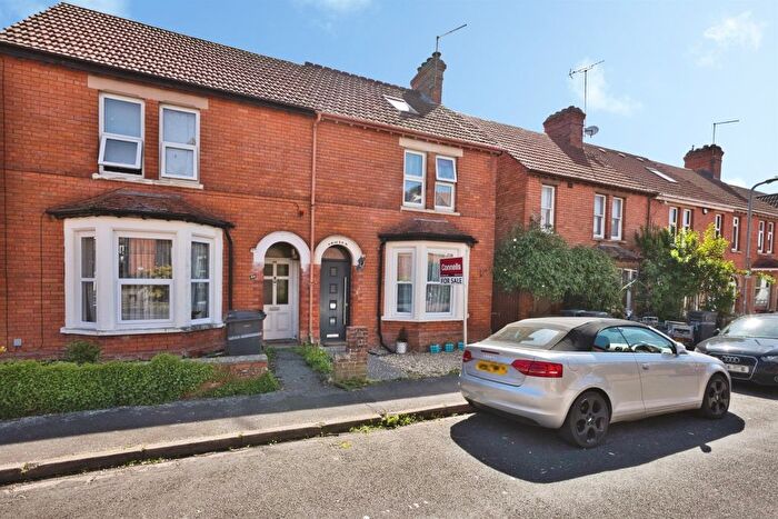 4 Bedroom Semi Detached House For Sale In Crofton Park, Yeovil, BA21