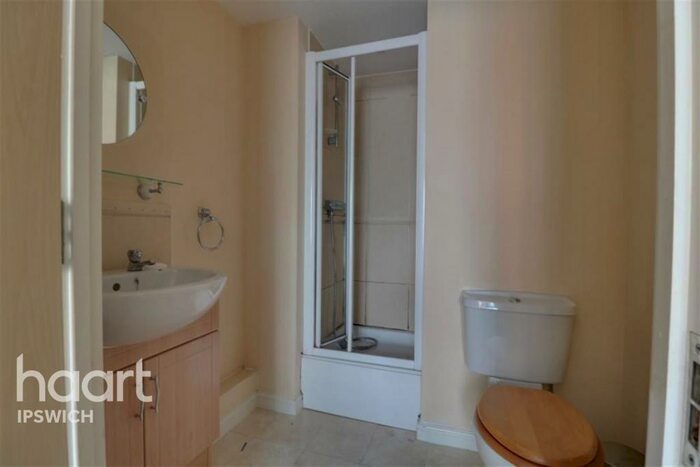 2 Bedroom Flat To Rent In Celestion Drive, Ipswich, IP3