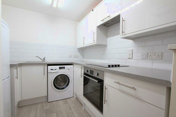 1 Bedroom Apartment To Rent In Parklands, Banbury, Oxon, OX16