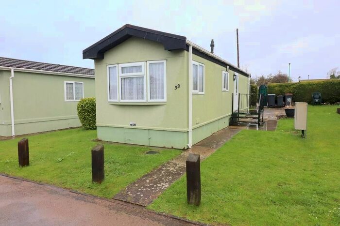 1 Bedroom Mobile/park Home To Rent In Nursery Road, Luton, Bedfordshire, LU3