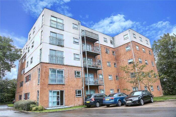2 Bedroom Flat For Sale In Stamford Street East, Ashton-Under-Lyne, OL6