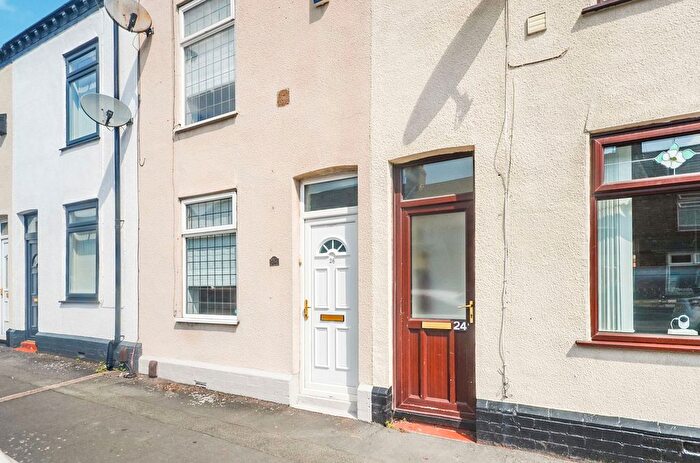 3 Bedroom Terraced House To Rent In Cooper Street, Widnes, WA8