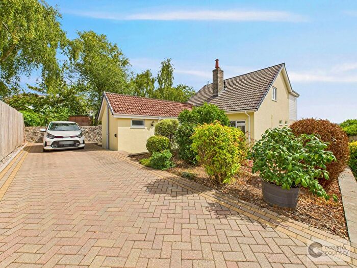 4 Bedroom Detached House For Sale In Odlehill Grove, Abbotskerswell, TQ12