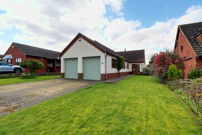 4 Bedroom Detached Bungalow For Sale In Westland Road, Westwoodside, Doncaster, DN9
