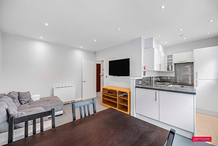 1 Bedroom Flat To Rent In Paddington Street, London, W1U