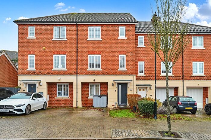 4 Bedroom Terraced House For Sale In Running Foxes Lane, Ashford, TN23