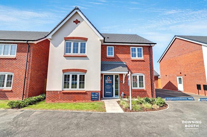 4 Bedroom Detached House For Sale In Clayton Avenue, Fradley, Lichfield, WS13