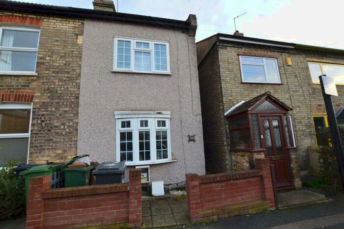 3 Bedroom House To Rent In Eden Road, Walthamstow, E17