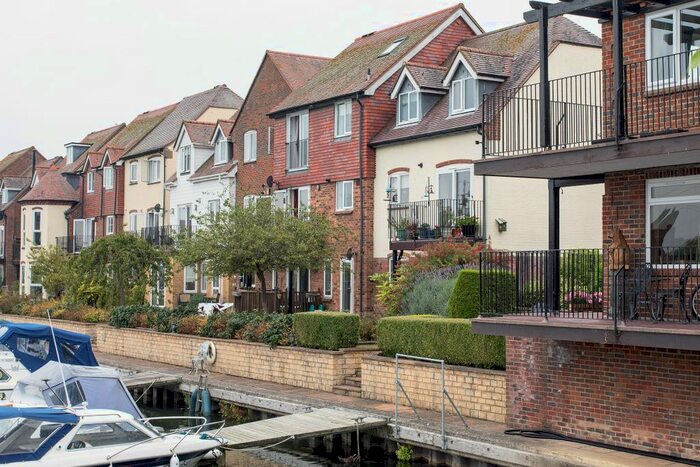 2 Bedroom Flat To Rent In West Quay, Abingdon, OX14