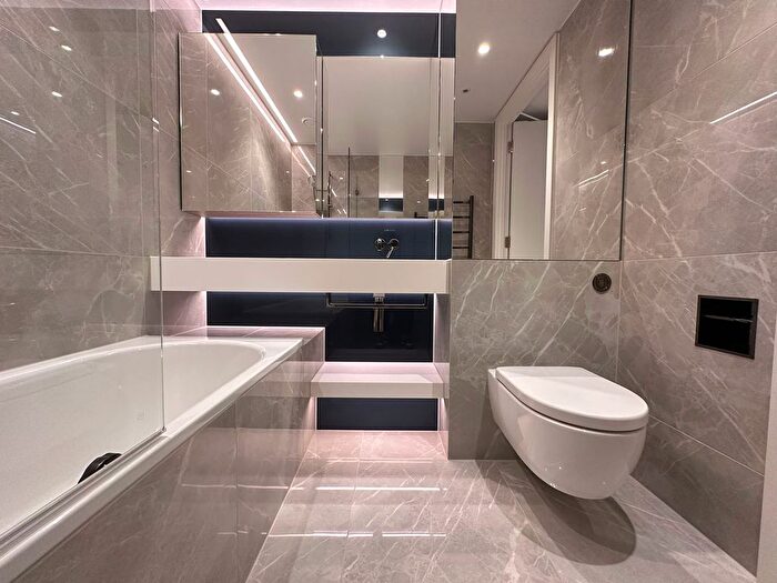 1 Bedroom Flat To Rent In Cascade Way, London, W12