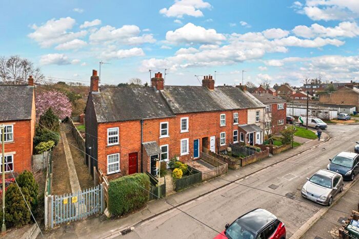 3 Bedroom Terraced House For Sale In Banbury, Oxfordshire, OX16