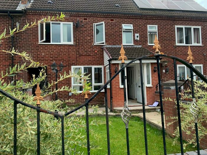 3 Bedroom Town House To Rent In Paxton Road, Liverpool, L36