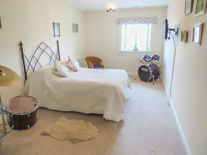 2 Bedroom Flat For Sale In The Parks, Minehead TA24