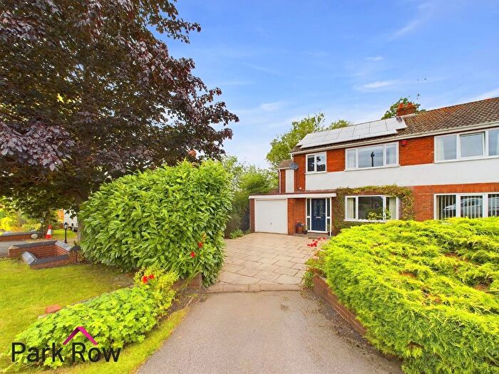 4 Bedroom Semi-Detached House For Sale In Moor Lane, Sherburn In Elmet, Leeds, LS25