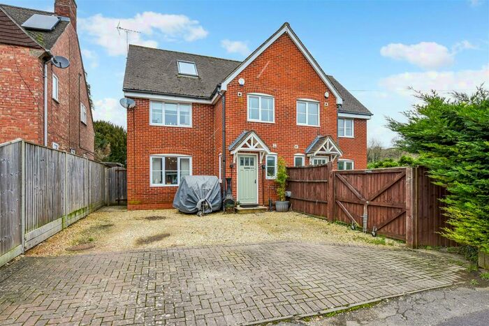 4 Bedroom Semi-Detached House For Sale In Dines Close, Hurstbourne Tarrant, Andover, SP11
