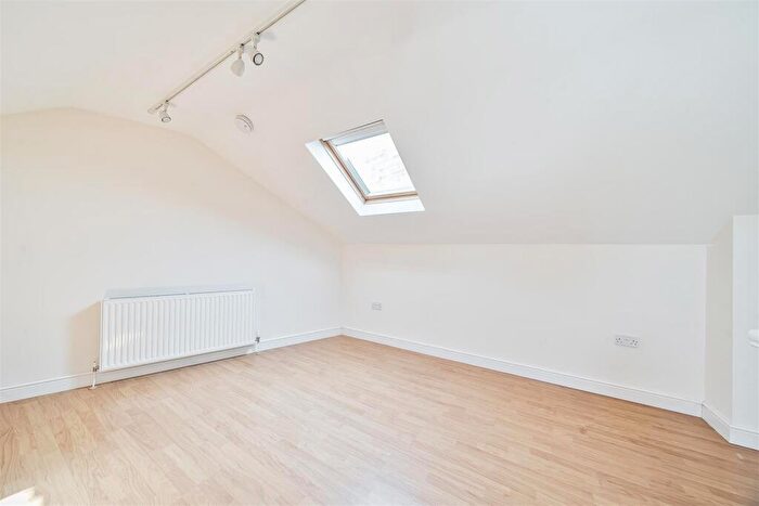 1 Bedroom Apartment For Sale In Globe Court, Dowell Street, Honiton, EX14