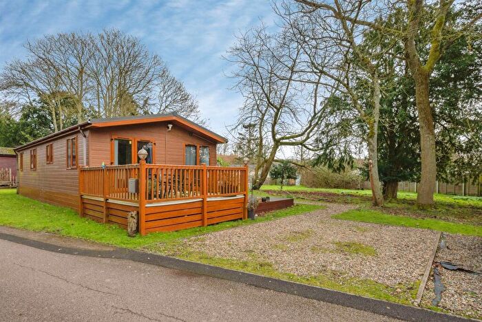 2 Bedroom Park Home For Sale In The Arboretum, Haveringland, Norwich, NR10